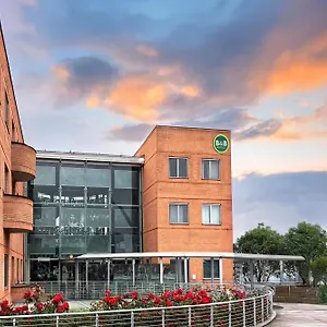 https://hotel-studios.it-lombardy.com